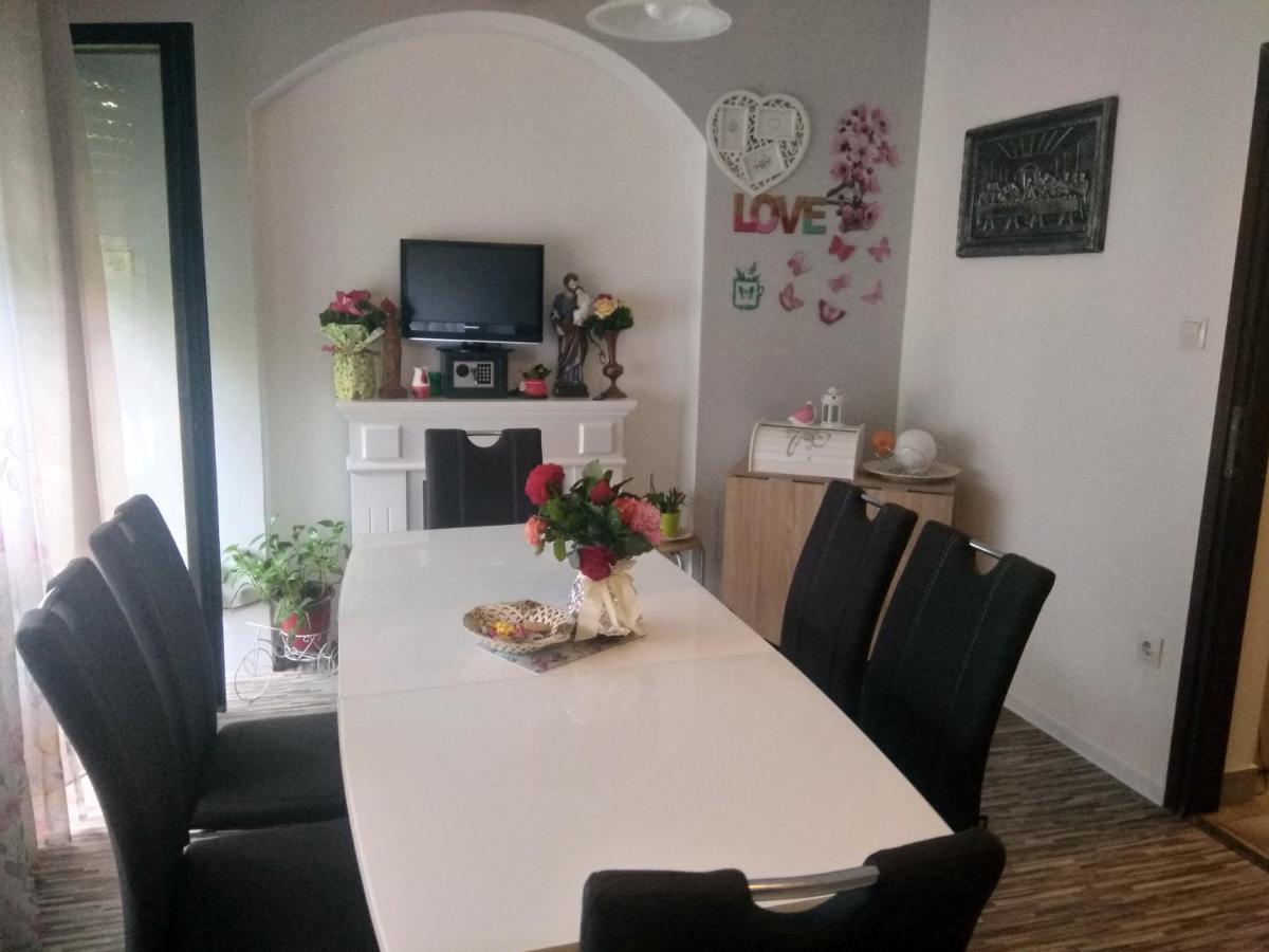 Marina Gloria Appartement Zadvorsko Buitenkant foto